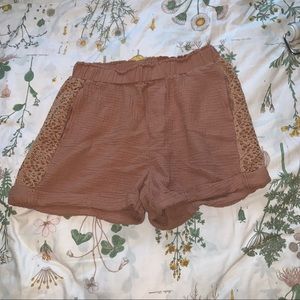 Amaryllis shorts